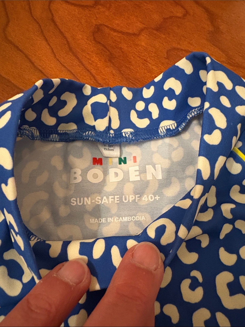 Mini Boden Rash Guard - Picture 3 of 5